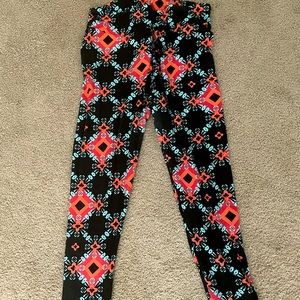 Lularoe tall and curvy leggings